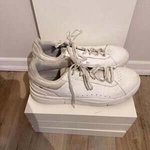 OC (On Cloud) The Roger Advantage Runners Men's 11 White Tennis Shoes Sneaker